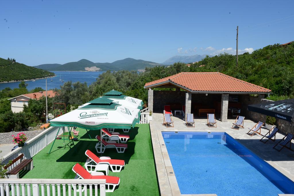 Apartments Vila Lazarevic Tivat Extérieur photo