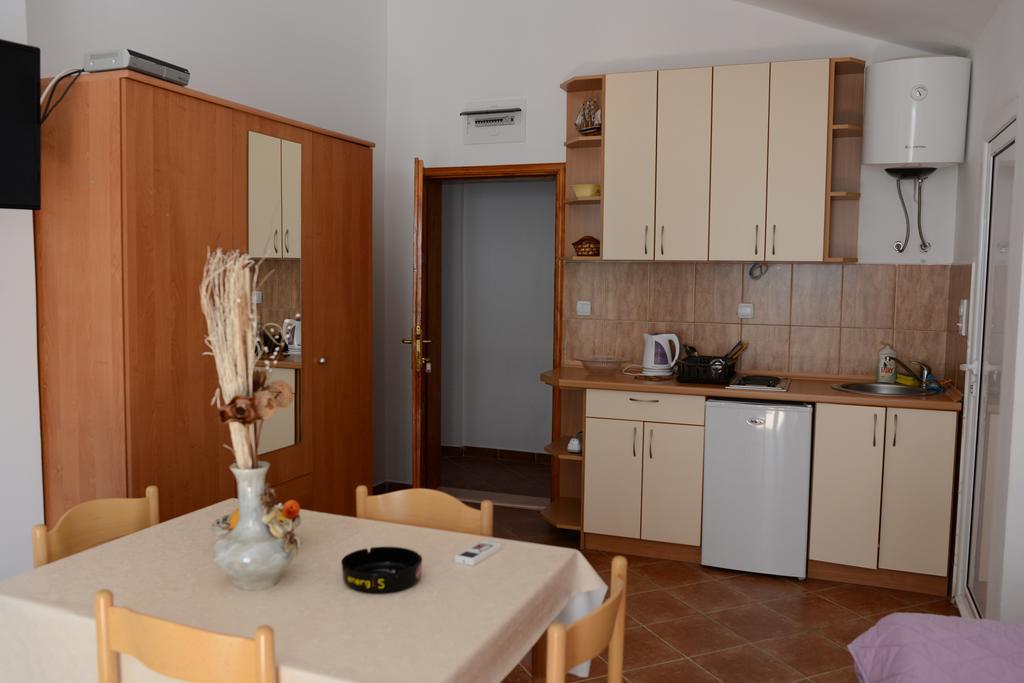 Apartments Vila Lazarevic Tivat Chambre photo