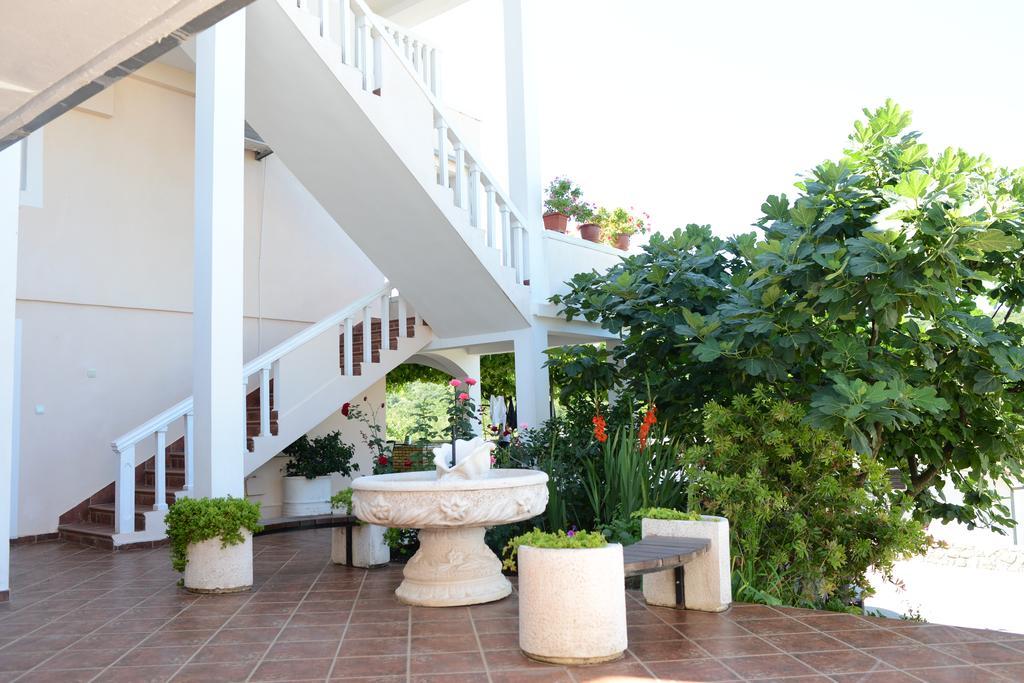 Apartments Vila Lazarevic Tivat Extérieur photo