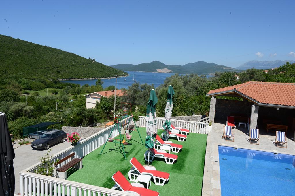 Apartments Vila Lazarevic Tivat Extérieur photo